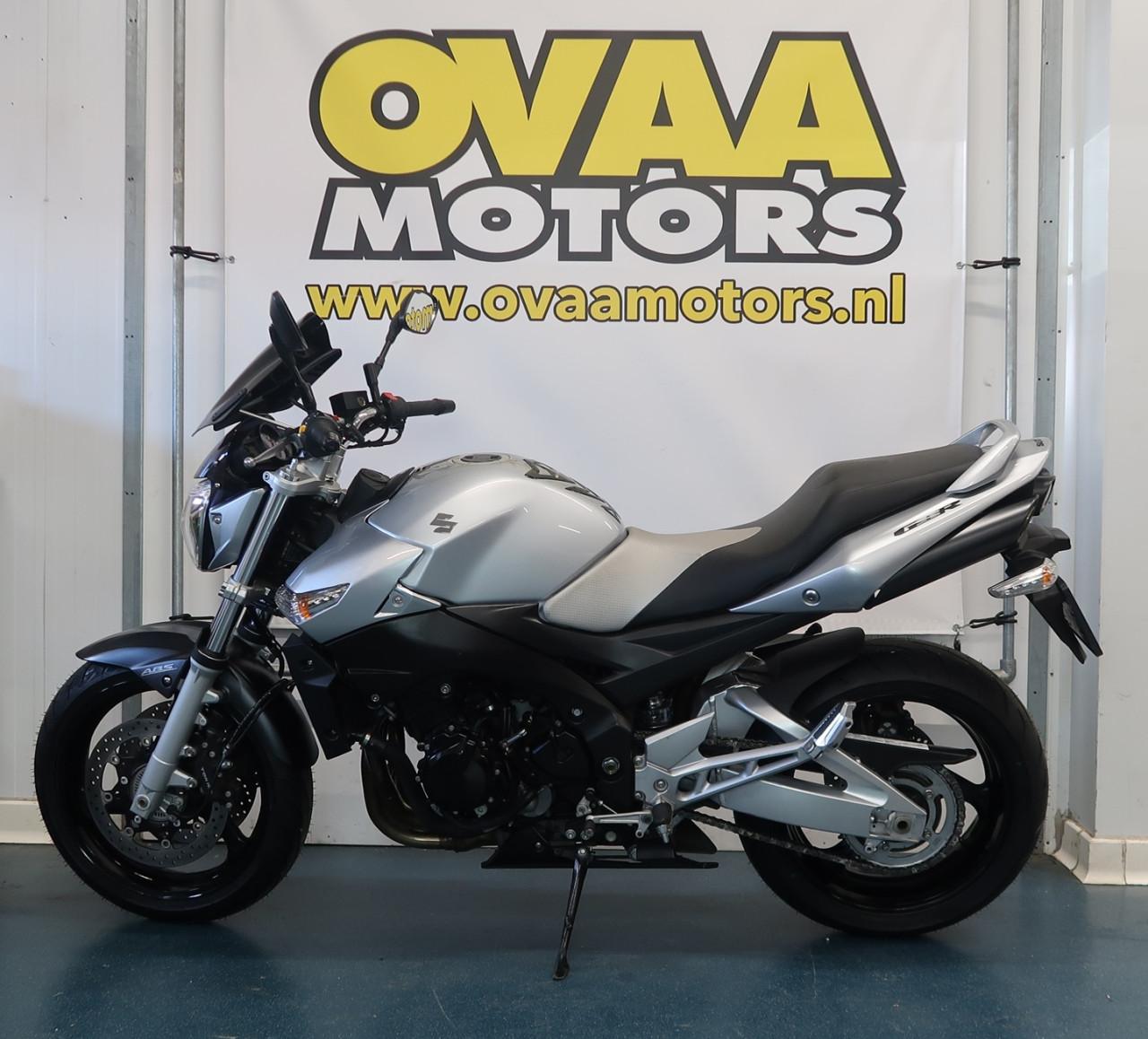 Suzuki GSR600 ABS hele lage km stand