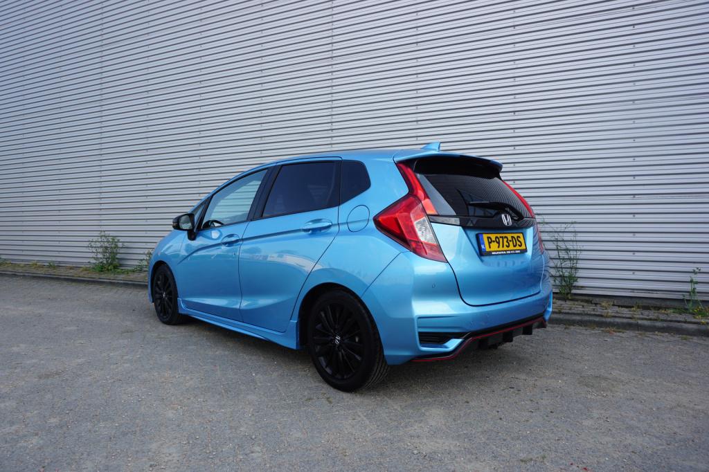 Honda Jazz 1.5 i-vtec dynamic airco / navi / cruise / stoelverw. / dab / ca