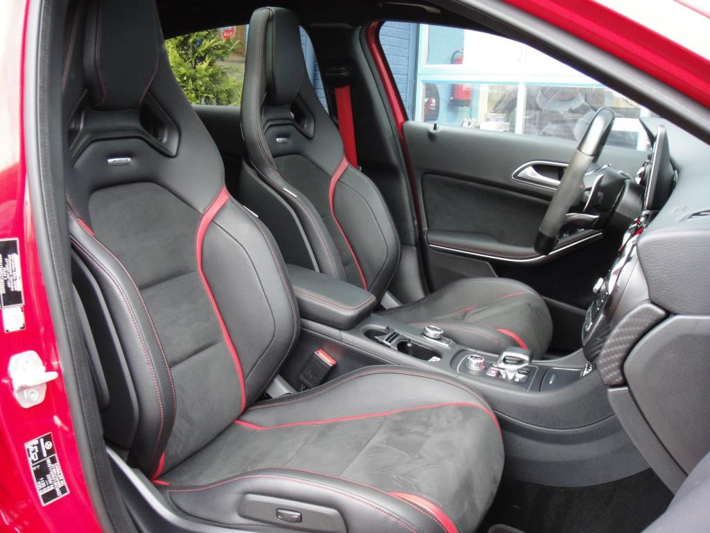 Mercedes-Benz A-Klasse 45 amg 4matic performance seats full options
