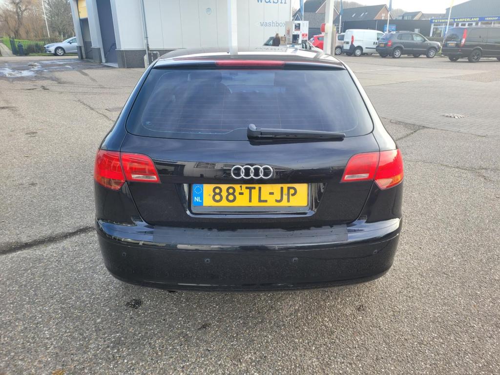 Audi A3 sportback 1.6 fsi attraction