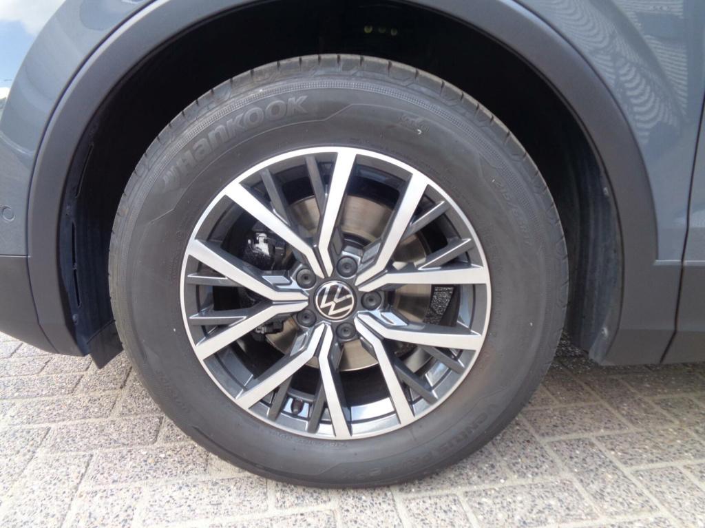 Volkswagen Tiguan 1.5 tsi elegance/airco/navi/panorama/virtual/vol leer/mem