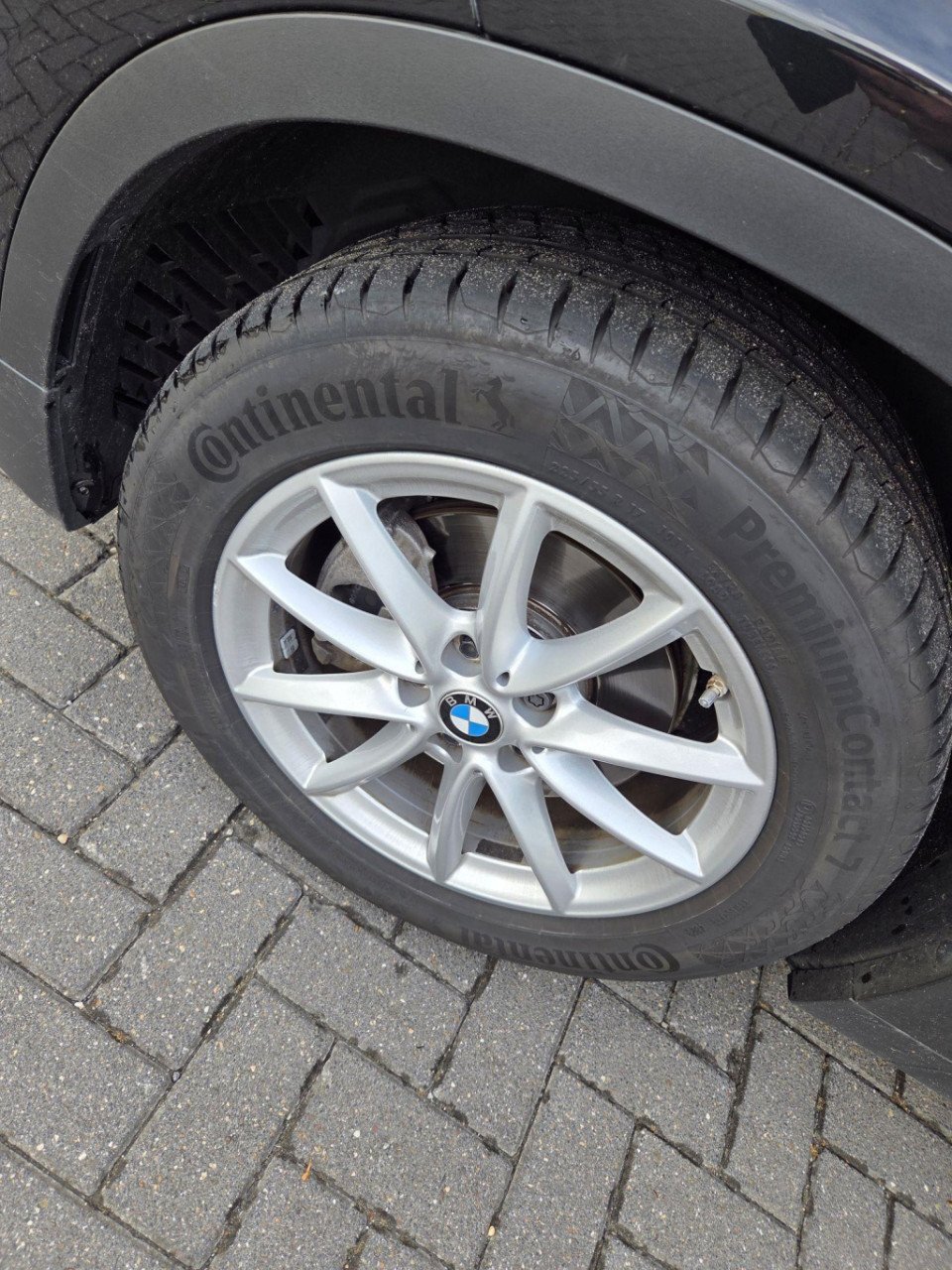 BMW X2 sdrive18i executive | parkeersensoren | airco | navigatie | trekhaak