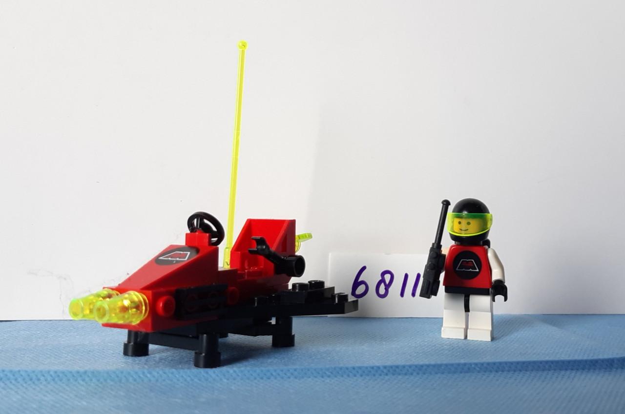 Lego Space M-Tron 6811: pulslader, charger