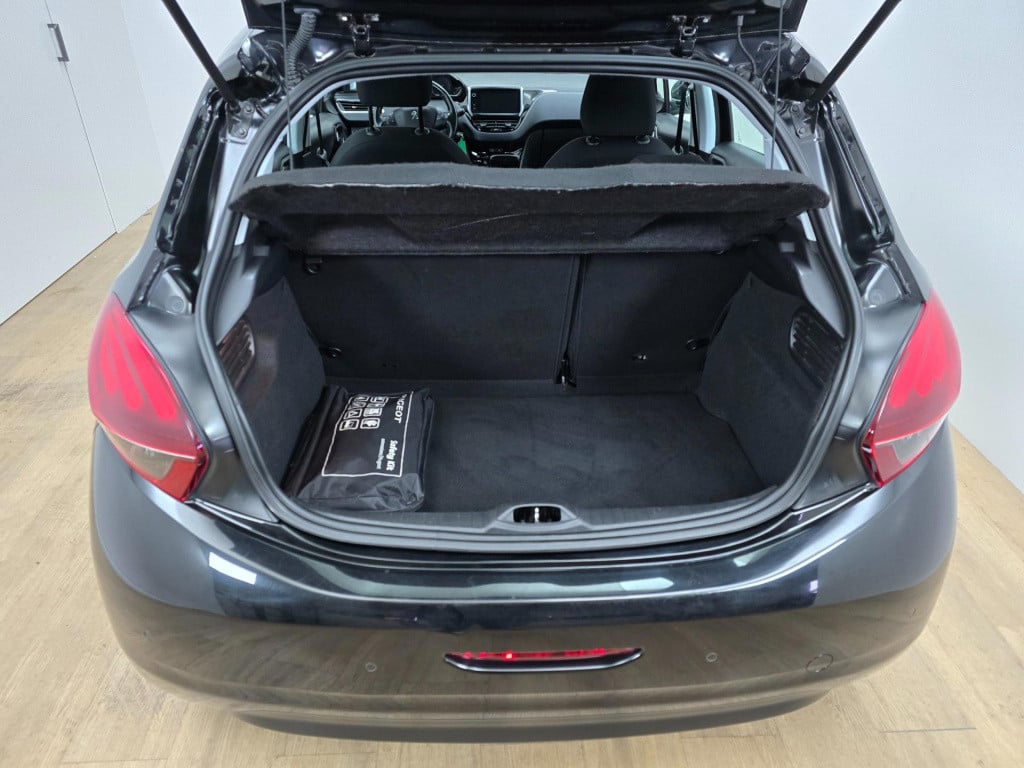 Peugeot 208 occasion 1.2 puretech allure met carplay en cruisecontrol | twe