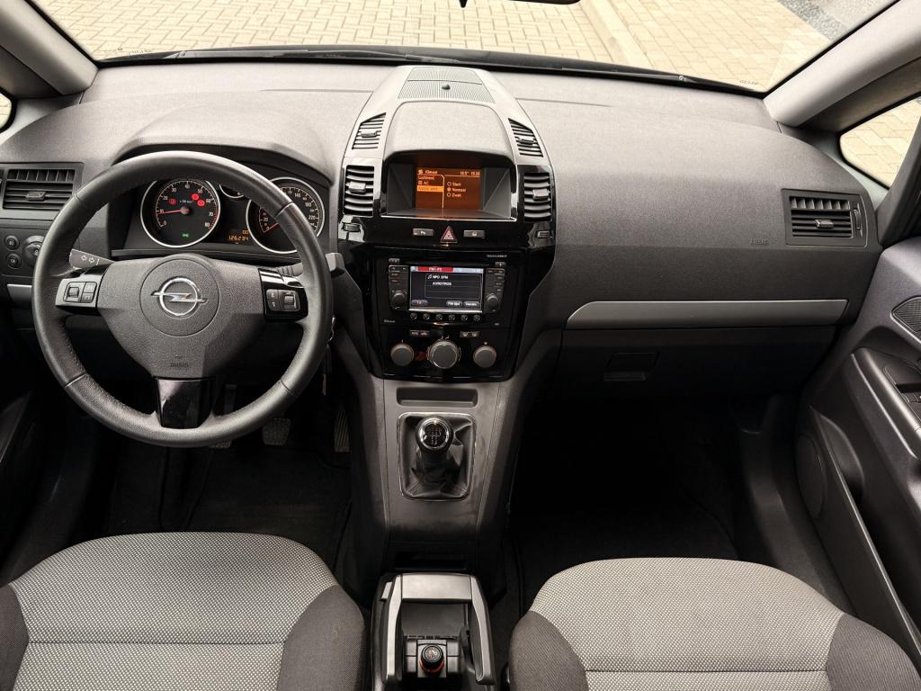 Opel Zafira 1.8 cosmo | 7-zitter | bluetooth | navigatie | cruise | climate