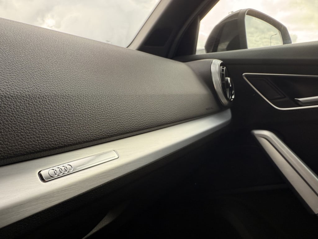 Audi Q2 35 tfsi s edition | s-line | vc | led | elec achterklep | achteruit