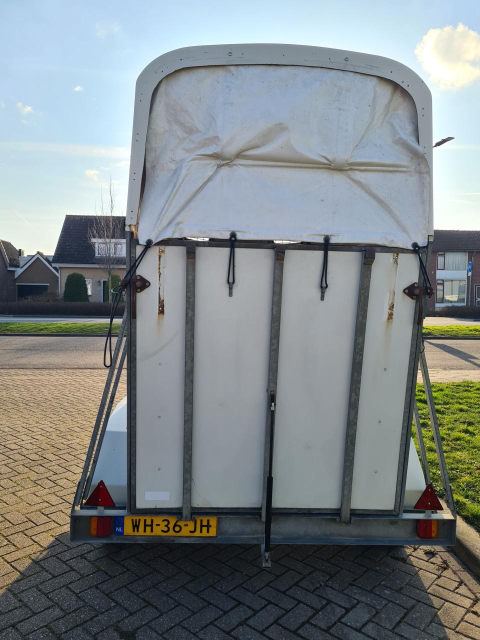 Paardentrailer verhuur