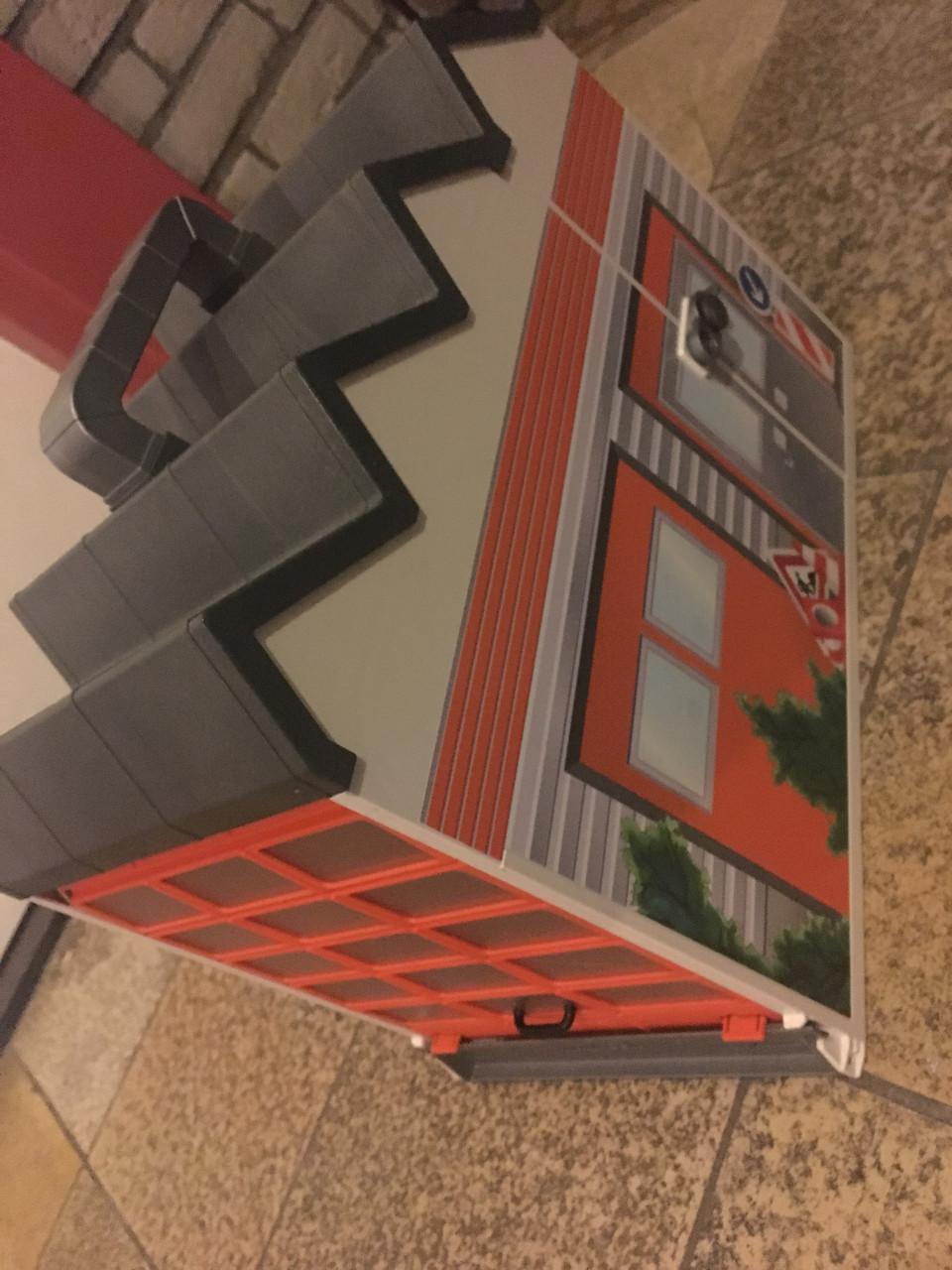 Komplete set Werkplaats PLAYMOBIL met boekje!!