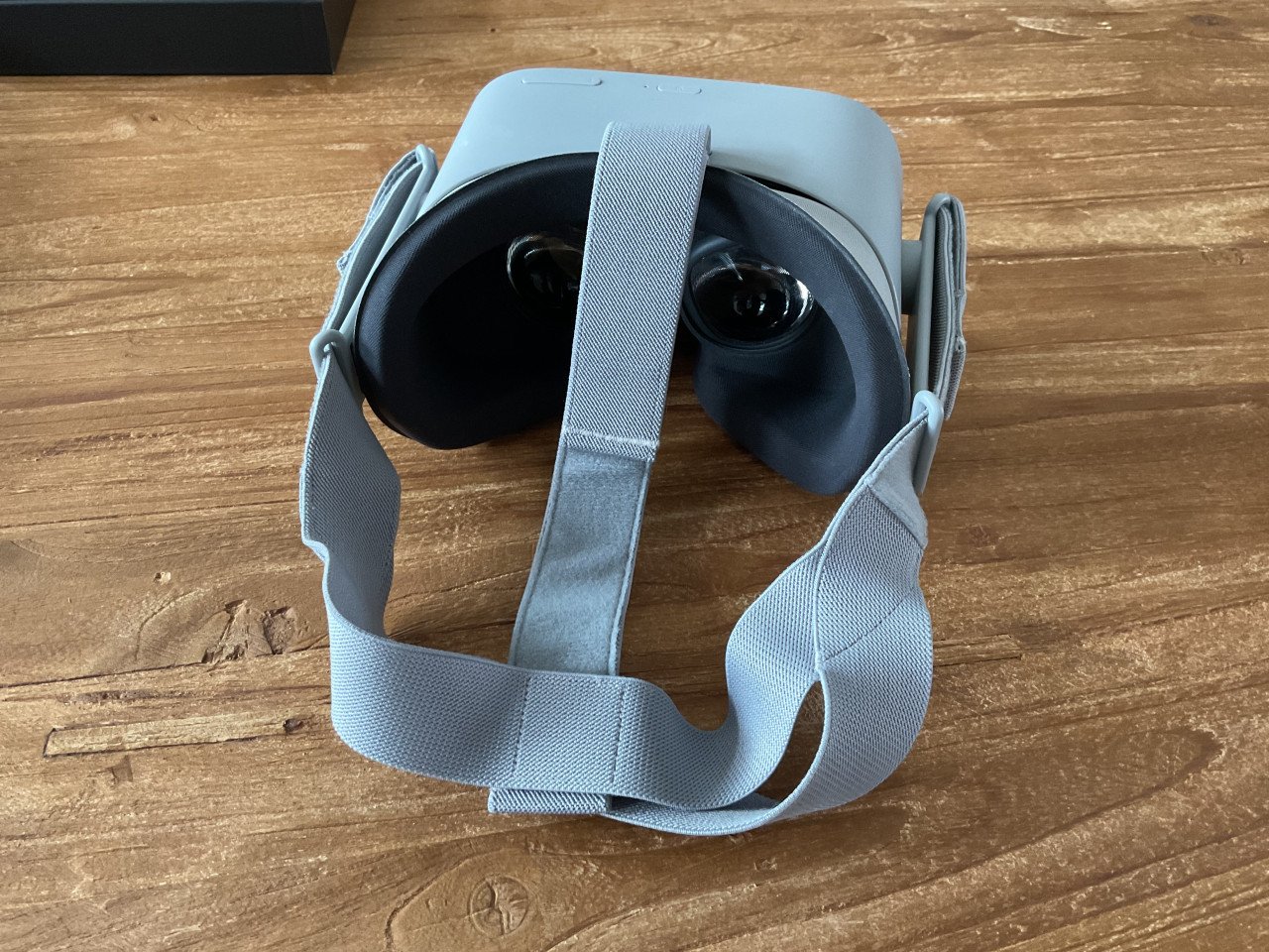 Oculus Go All-in-One VR Headset 64 GB