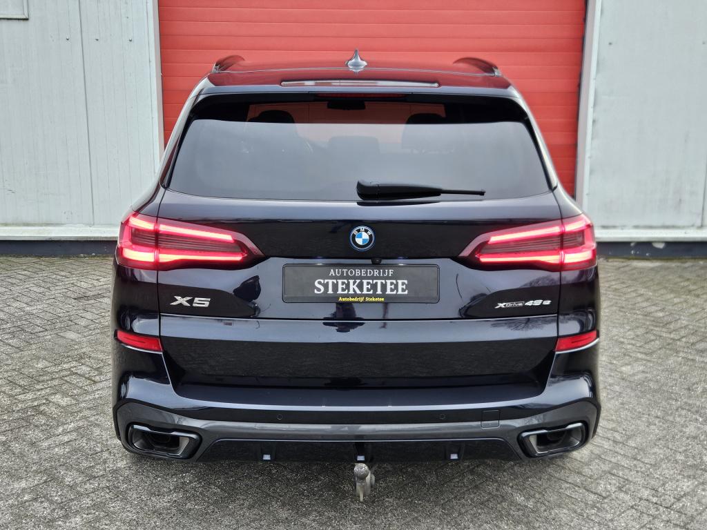 BMW X5 xdrive45e m-sport | achterasbesturing | trekhaak | luchtvering