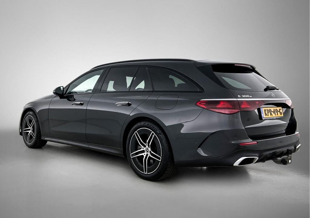 Mercedes-Benz E-Klasse estate 300 e amg plug-in hybride trekhaak | amg line