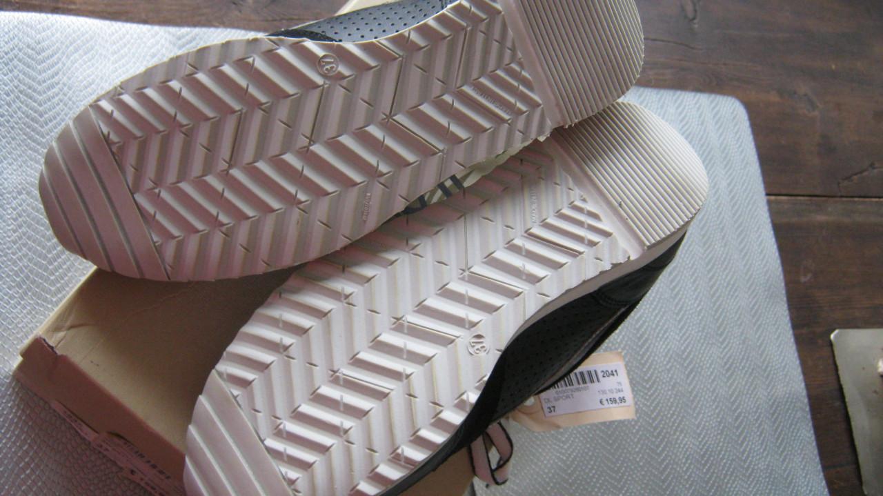 NIEUW DLS SCHOENEN MAAT 37 VOOR 50 EURO