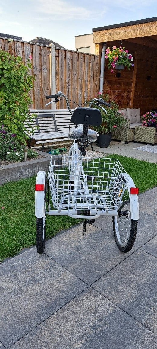 Te koop: Driewielfiets (niet electrisch)
