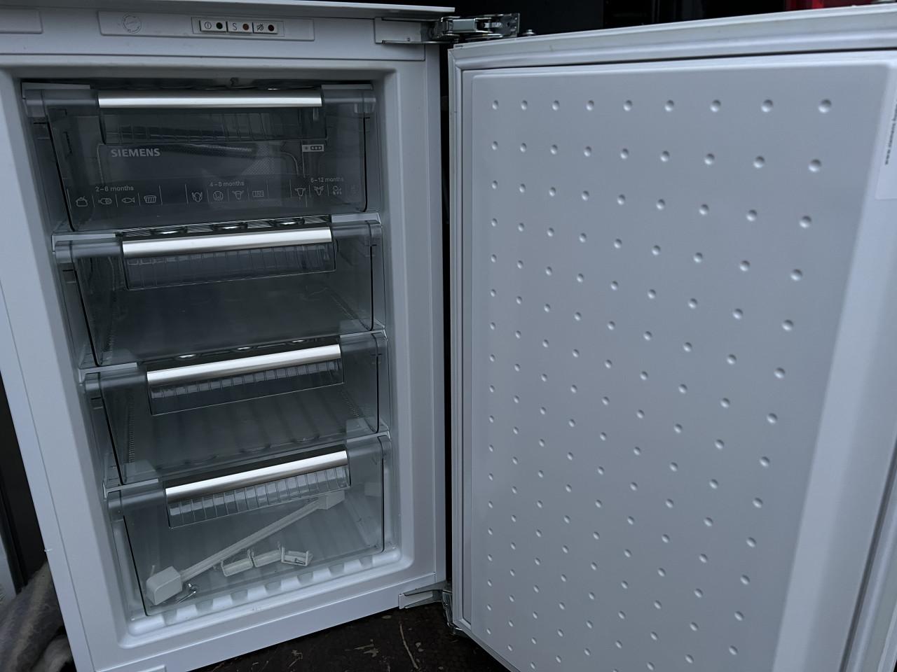 Nieuw Siemens inbouw Vriezer 89x55 cm. Nieuwprijs €499,-