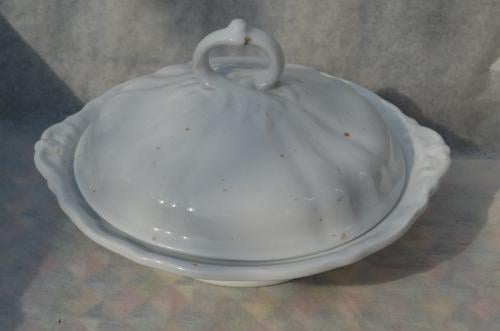 2 Aardewerk dekschalen Regout Maastricht