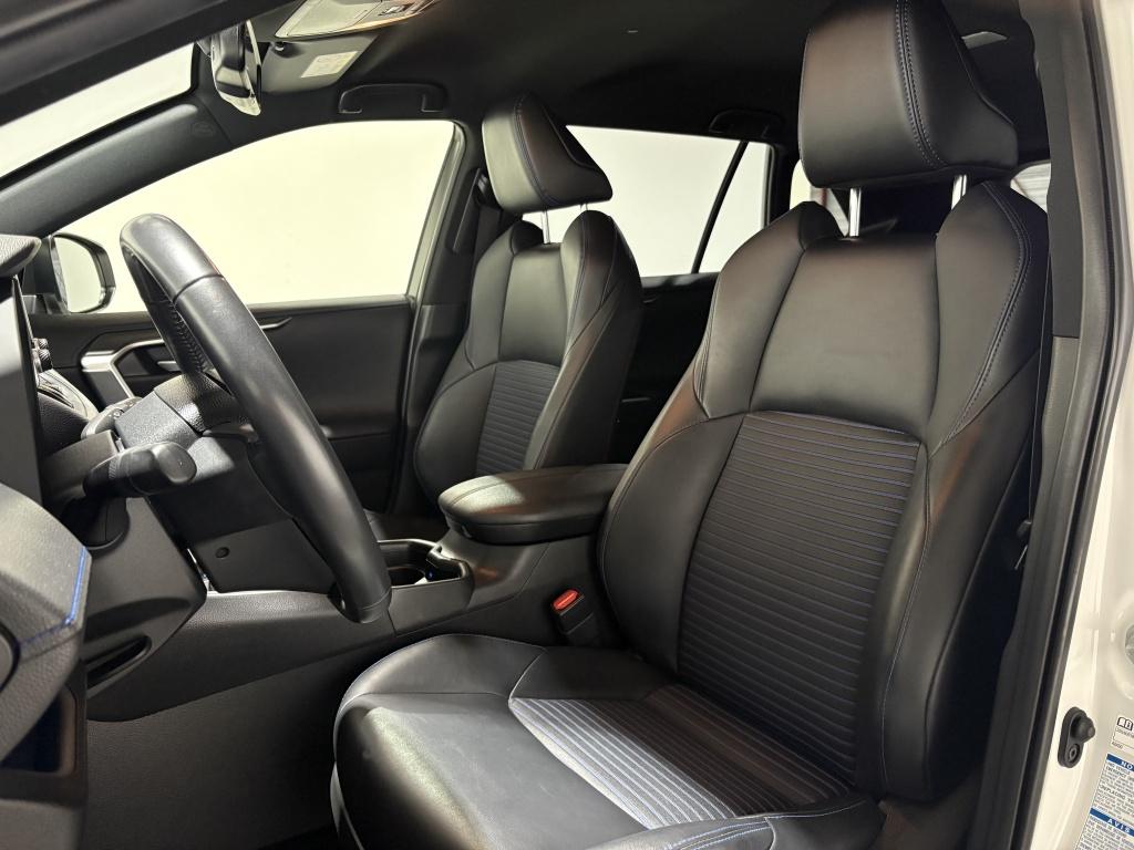 Toyota Rav4 2.5 hybrid awd style