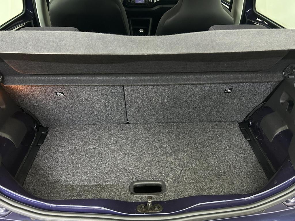Volkswagen UP! occasion 1.0 move up! bluemotion | blauw | tweedehands volks