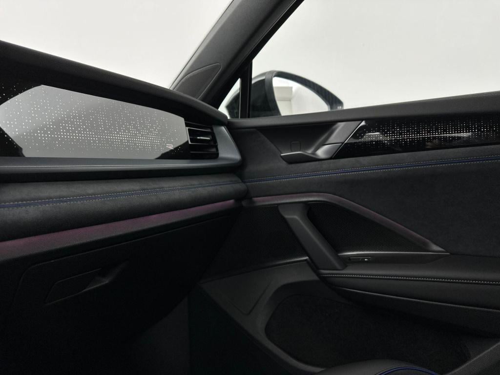 Volkswagen Tayron r-line edition 1.5 ehybrid 150 kw / 204 pk suv 6 v