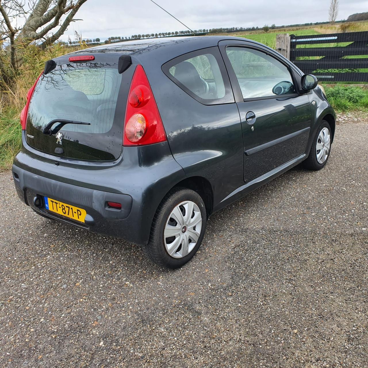 Peugeot 107 1.0 12V XR