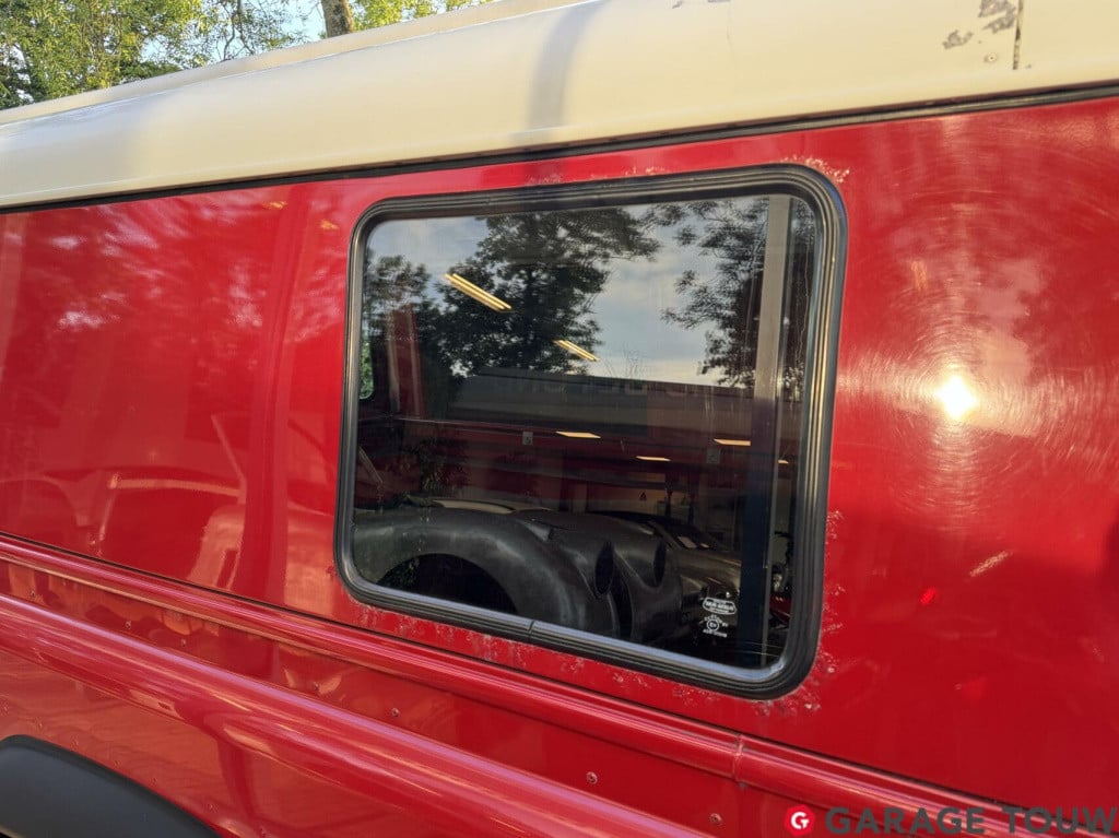Land Rover Defender 2.5 td5 110" hard top