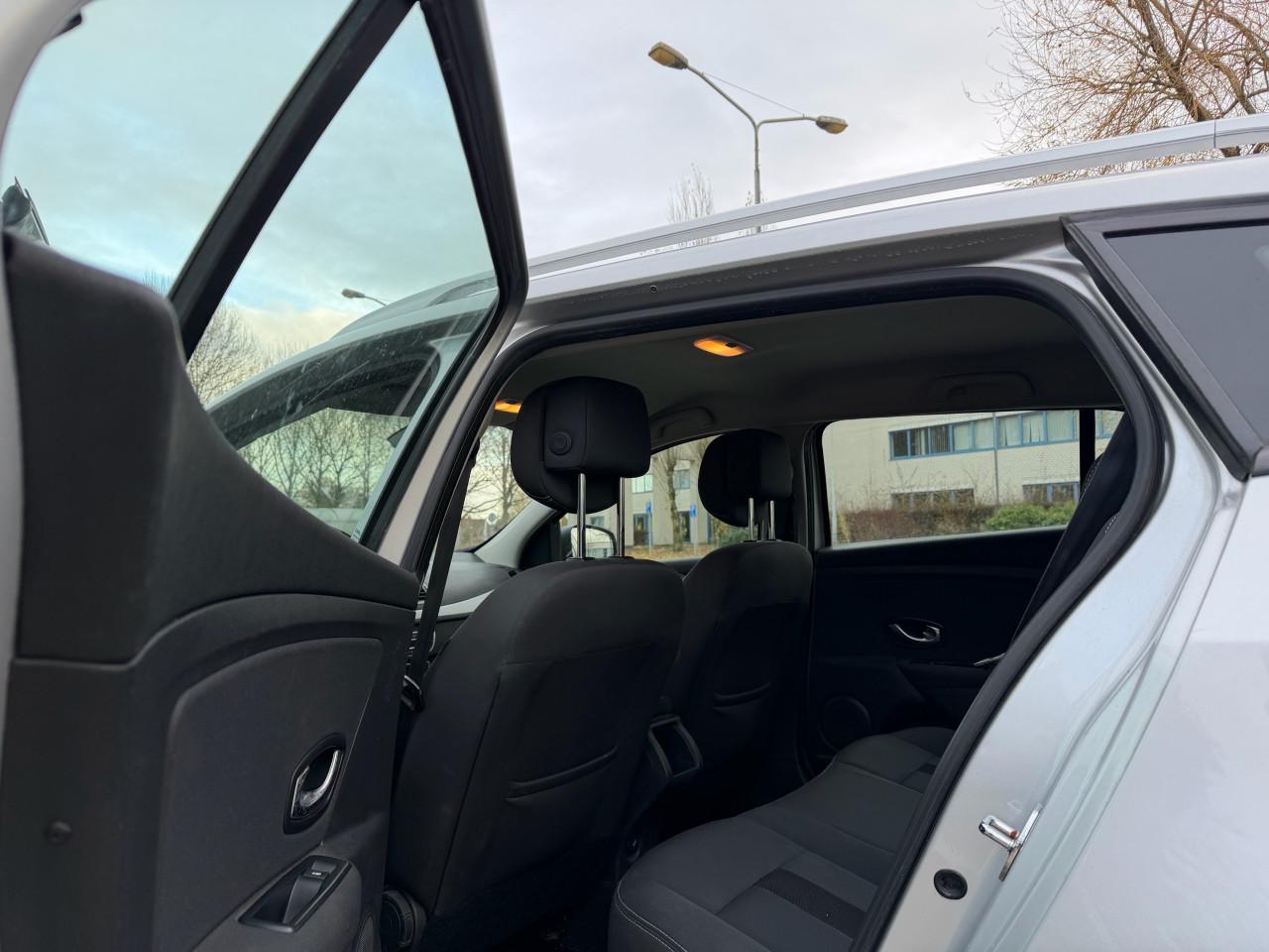 Renault Megane Estate Dynamique 1.6 | Apk | Nap | Airco | Elektr ramen|