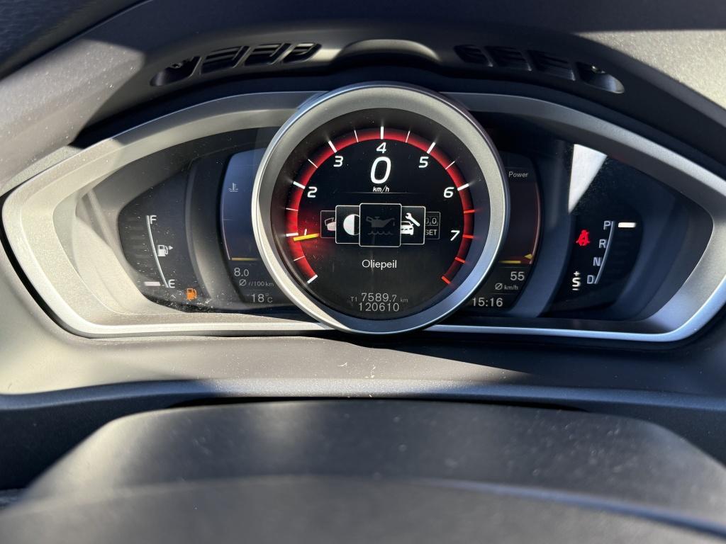 Volvo V40 t3 153pk aut6 polar+ sport| panodak| camera| h&k sound| trekhaak