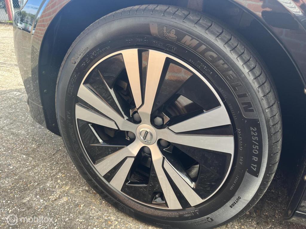 Volvo V60 2.0 b3 momentum advantage | 1e eig. | dealeronderhouden