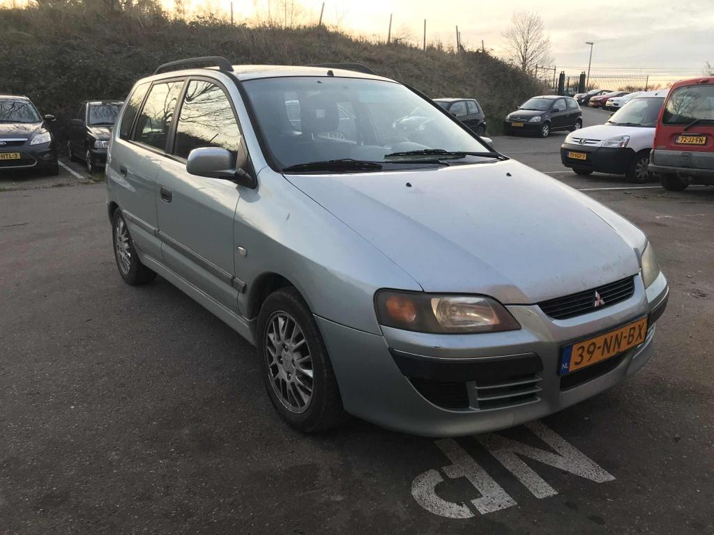 Mitsubishi Space Star 1.6 shogun se