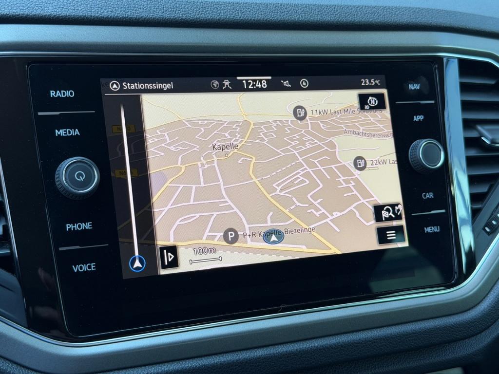 Volkswagen T-roc 1.5 tsi 150pk dsg style | camera | trekhaak | navi | carpl
