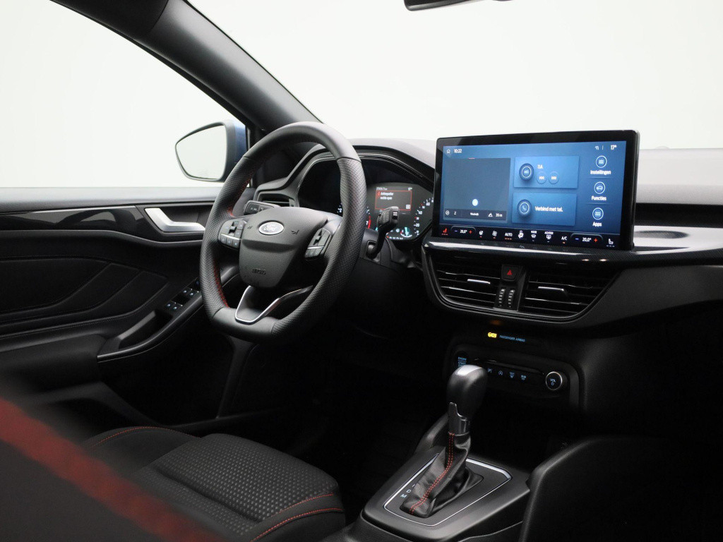 Ford Focus wagon 1.0 ecoboost hybrid st-line aut. | winterpack | climate co