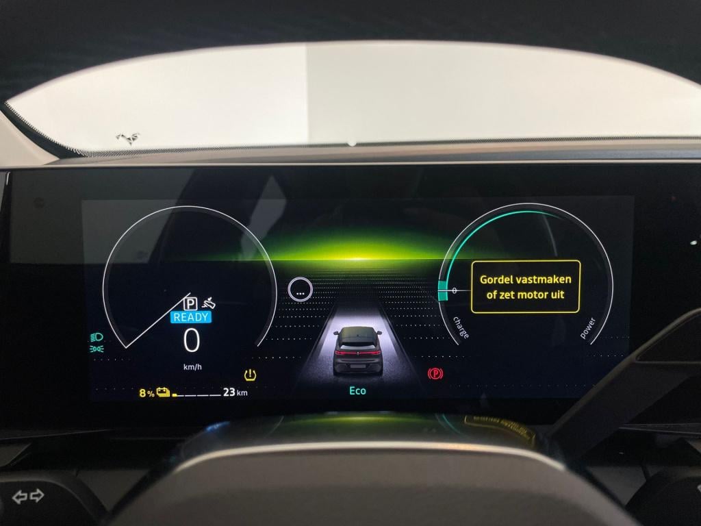 Renault Megane E-tech ev40 boost charge equilibre