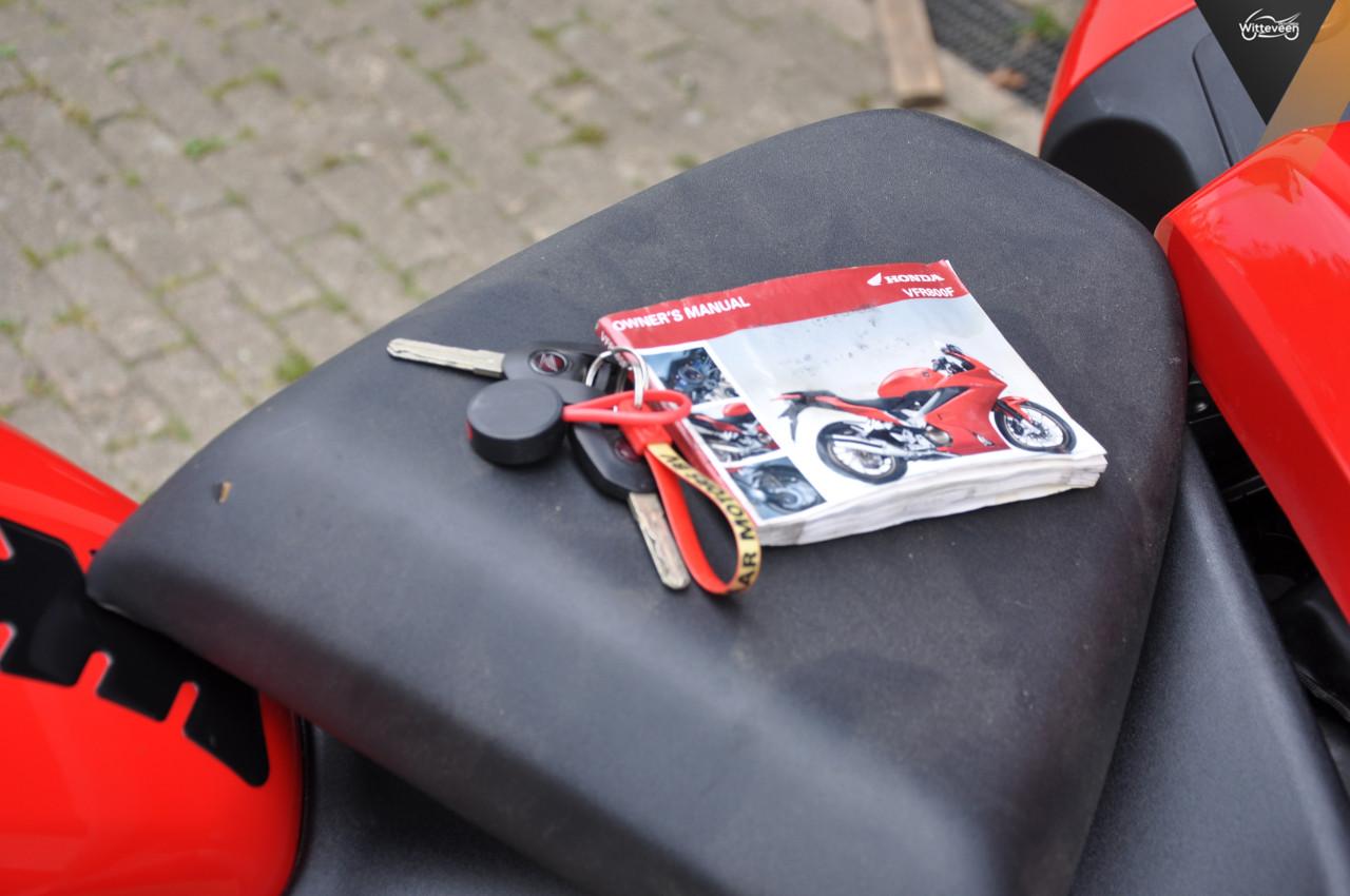 Honda VFR 800 F ABS koffers, handvatverwarming