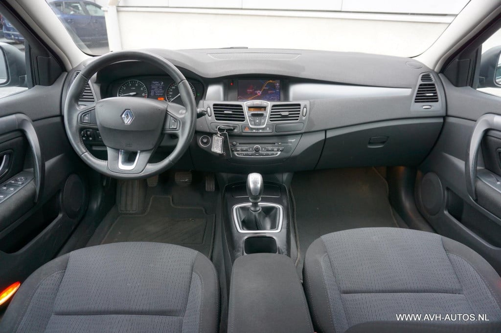 Renault Laguna estate 2.0 16v sélection business
