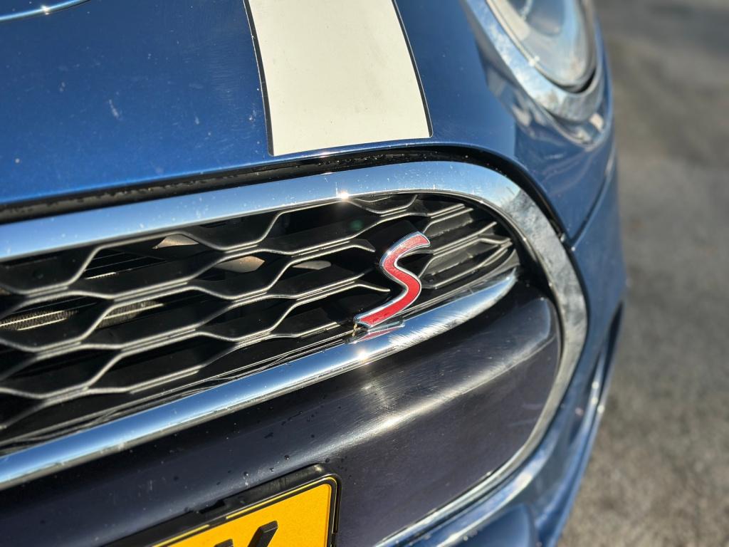 Mini Cooper mini 2.0 sd chili serious business pano | leder | navi | led | 