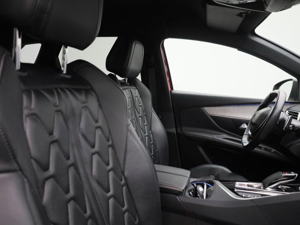 Peugeot 3008 1.6 hybrid 225 gt pack business | automaat | leder | trekhaak 