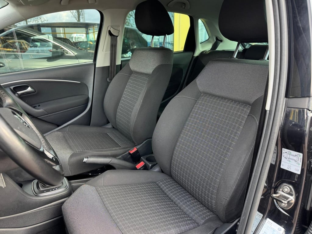 Volkswagen Polo 1.2 tsi automaat - lm velgen - pdc