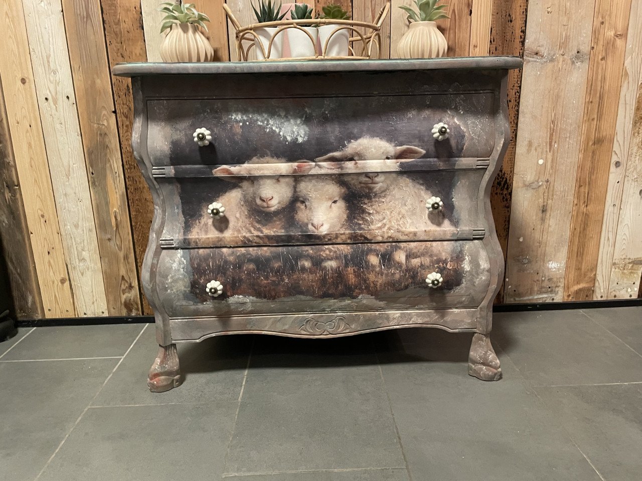 Super leuk gerestyled Buikkastje