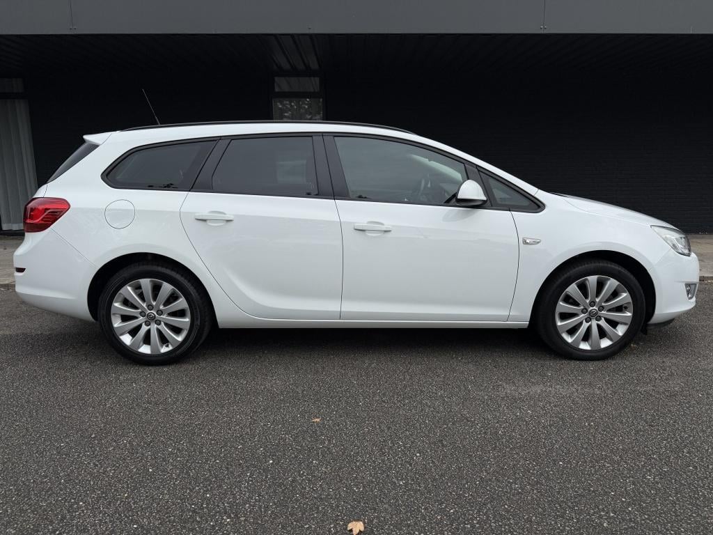 Opel Astra sports tourer 1.4 turbo edition