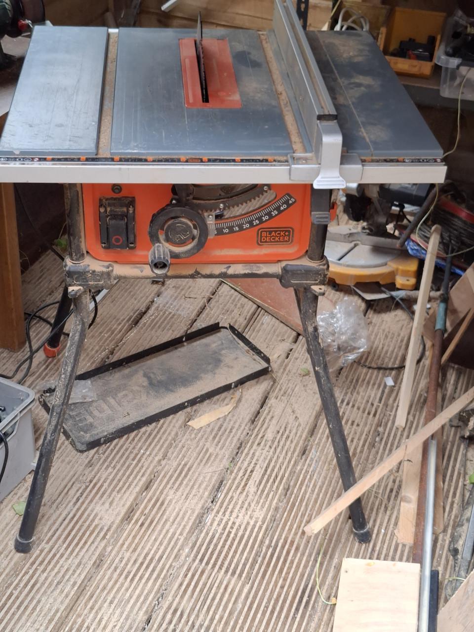Circelzaag tafel