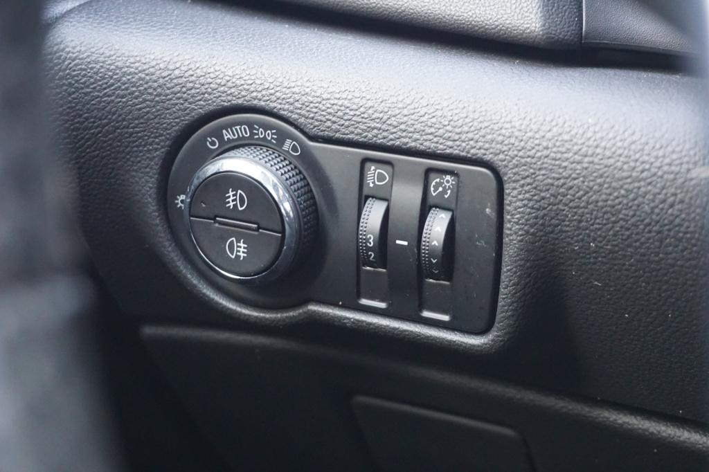 Opel Astra 1.4 turbo cosmo airco / cruise / parkeers. / elektr. ramen / tre