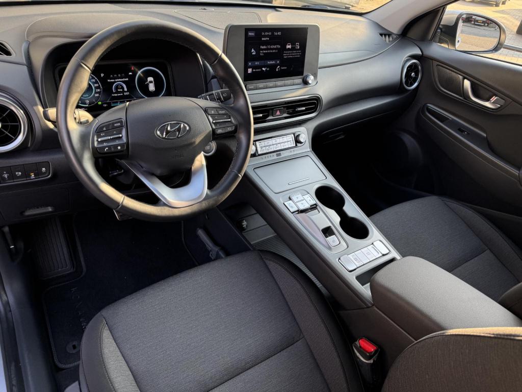 Hyundai Kona ev pure 64 kwh soh 98% incl. trekhaak!