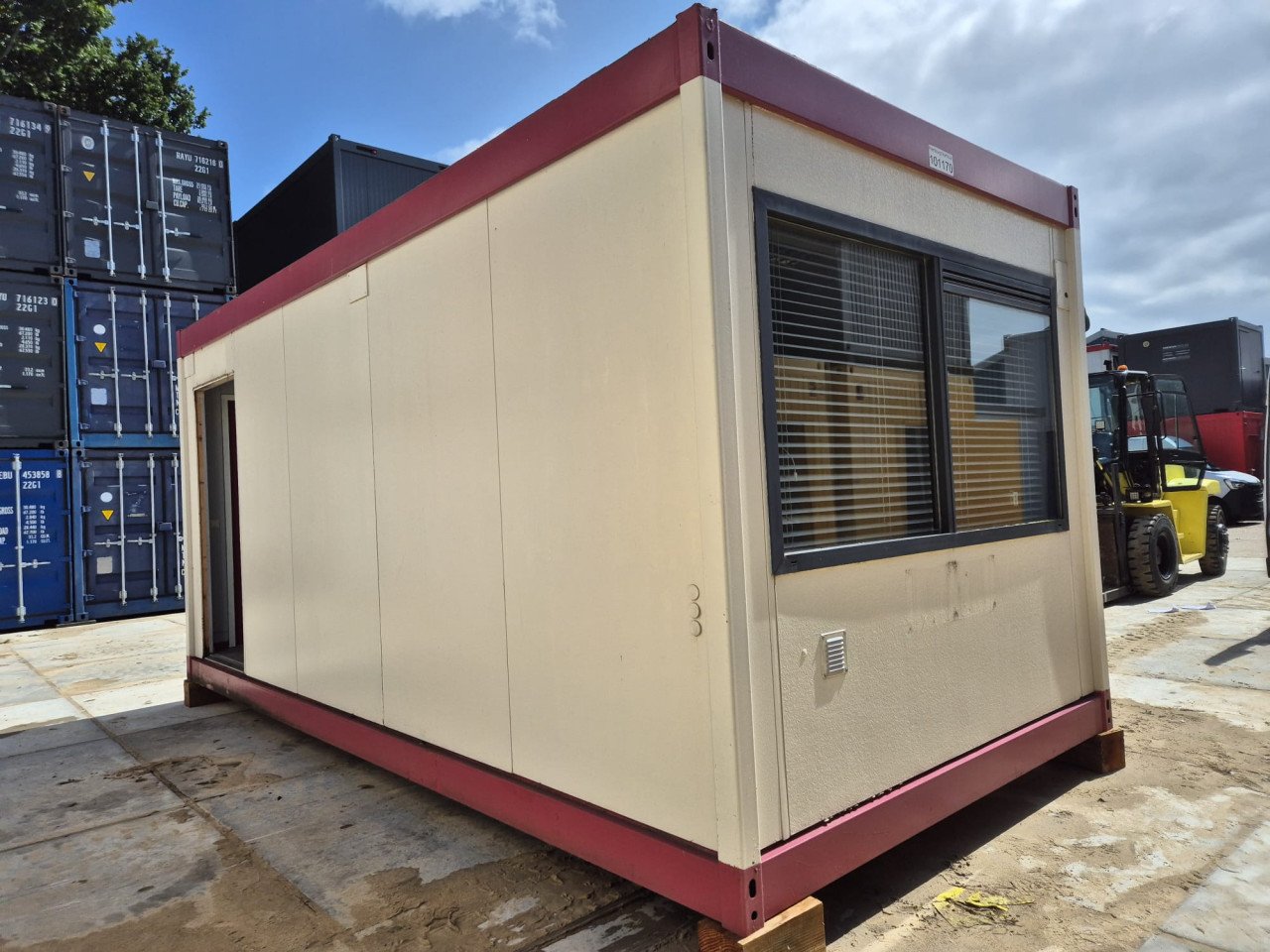 6x3m kantoorunit / woonunit / schaftkeet / bouwkeet