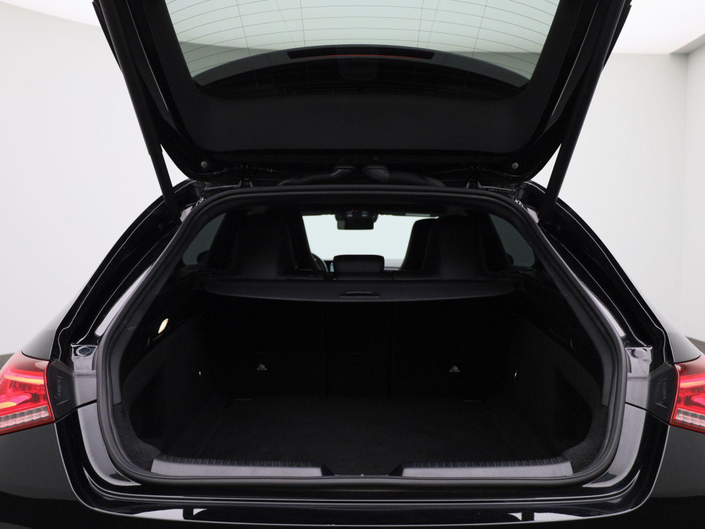 Mercedes-Benz Cla shooting brake 180 business solution amg | automaat | nav