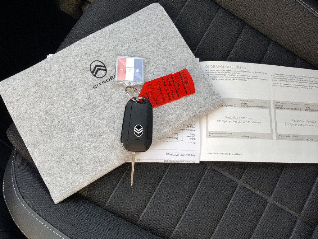 Citroen C3 new 1.2 turbo s&s 100pk max navigatie | cruise & climate control