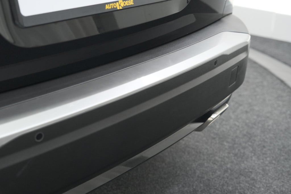 Peugeot 2008 puretech 130 eat8 active | parkeersensoren | navigatie | apple