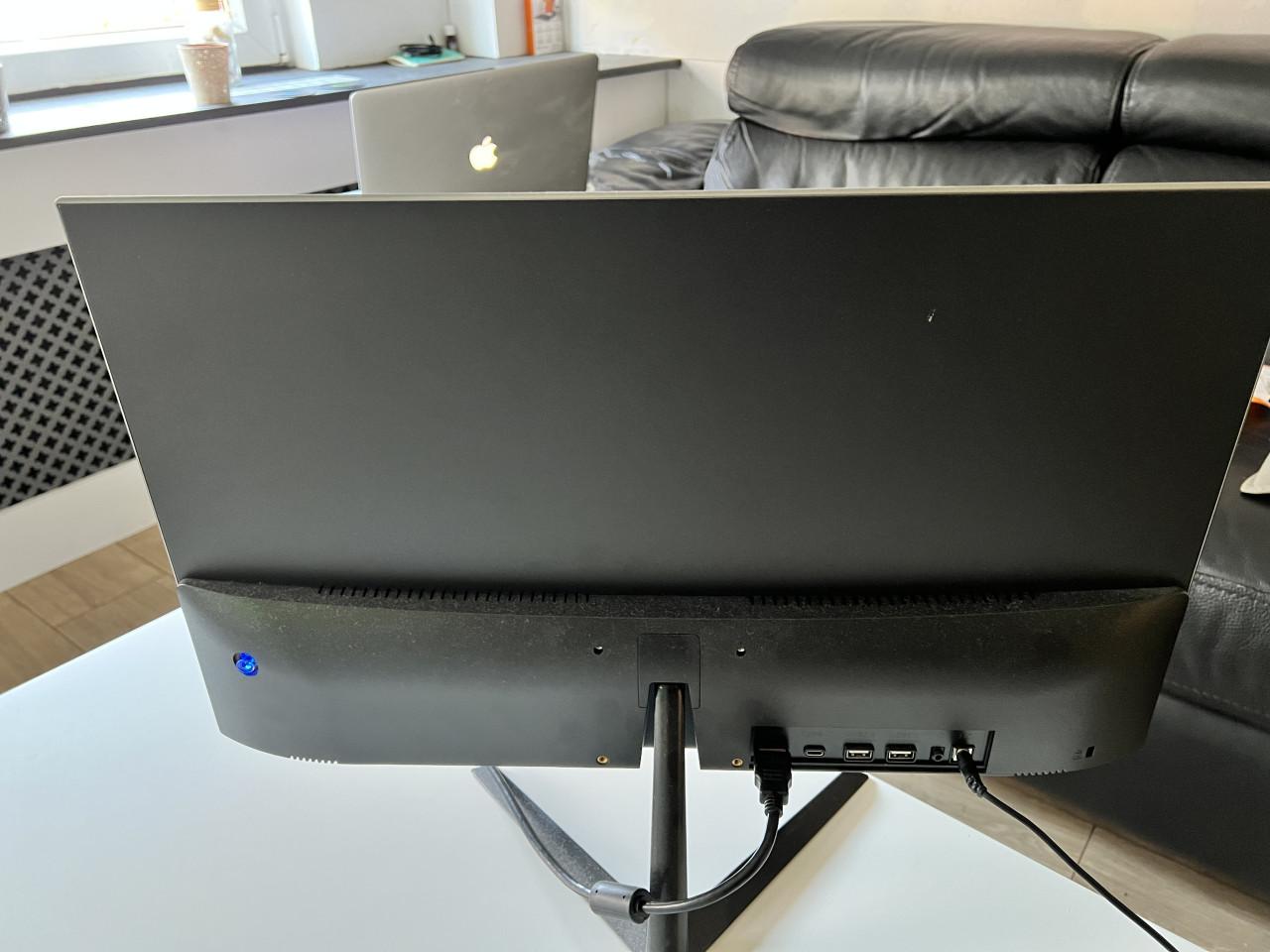 Monitor 24” 60 Hz Peaq € 70,-