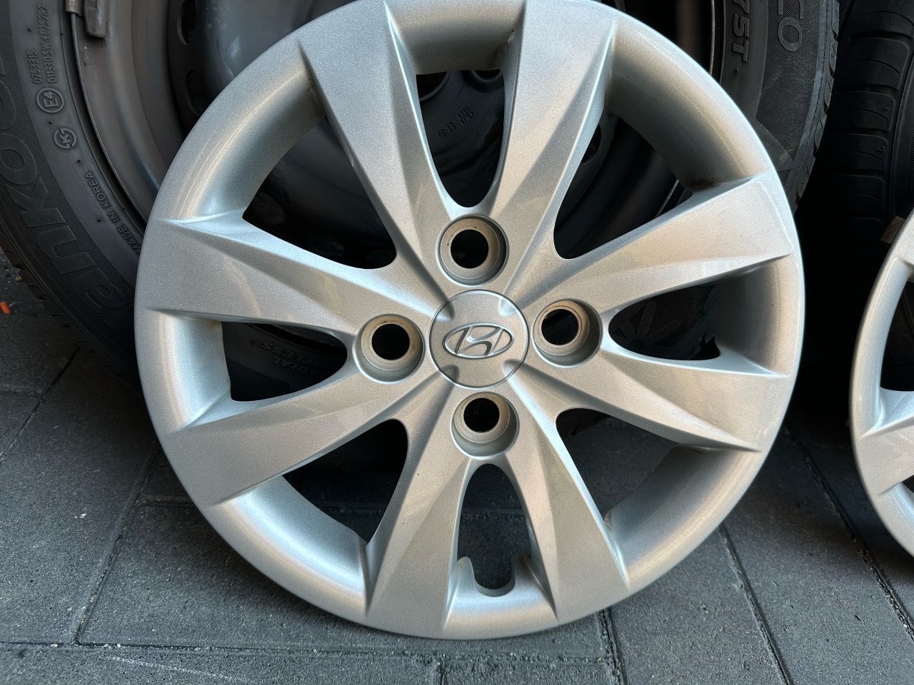Hyundai originele wieldoppen 13 inch