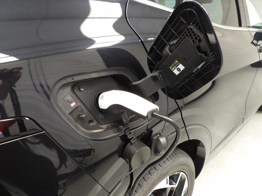 Kia Sportage 1.6 t-gdi 265pk plug-in hybrid at6 4wd gt-plusline