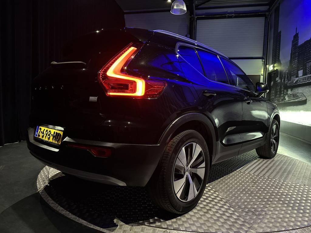 Volvo XC40 1.5 t4 recharge inscription expression *trekhaak*