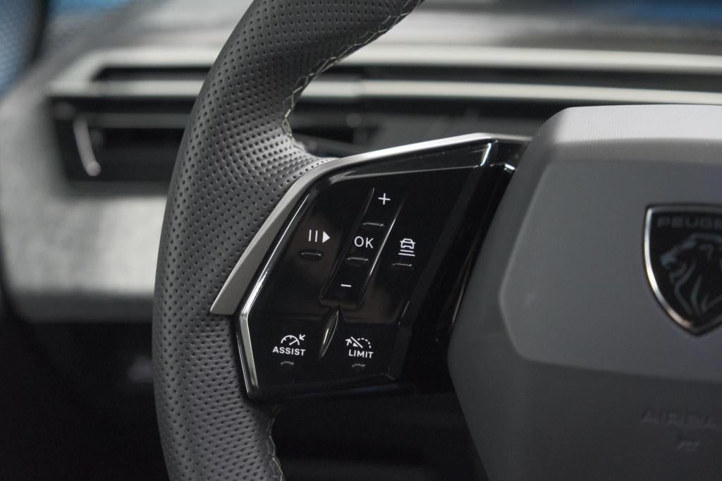 Peugeot 3008 1.2 hybrid 145 gt | elektrische kofferklep | camera | adaptiev